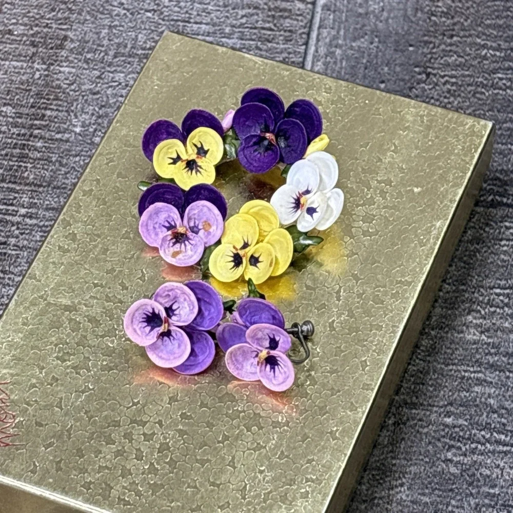 Vintage 1940s 1950s Handmade Seashell Pansy Brooch Pin & Screw Back Earrings Set